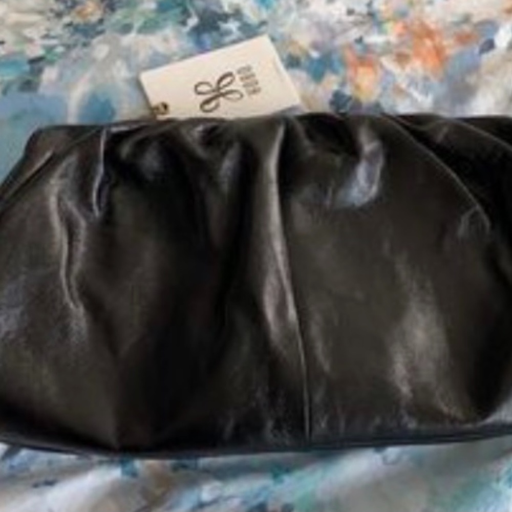 Hobo Angela Clutch